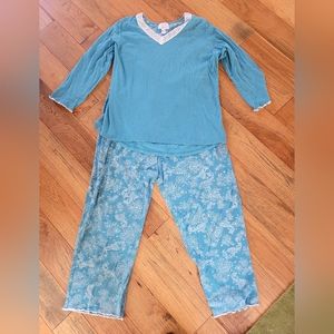 Women's pajamas